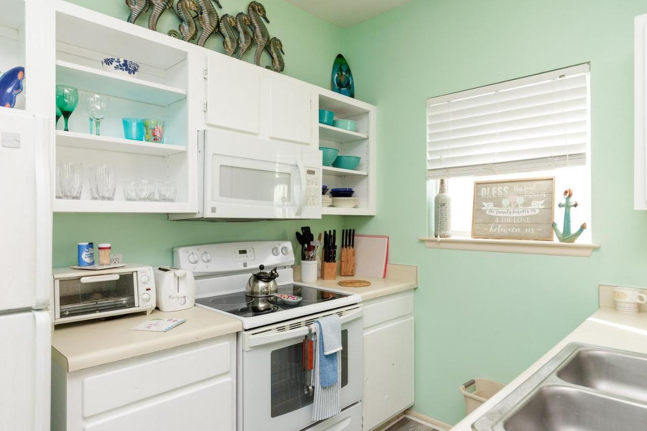 Affordable Family Condo -Walking Distance To Beach By Mustang Island, Sleeps Four, 2025 Traveler Award 科珀斯克里斯蒂 外观 照片