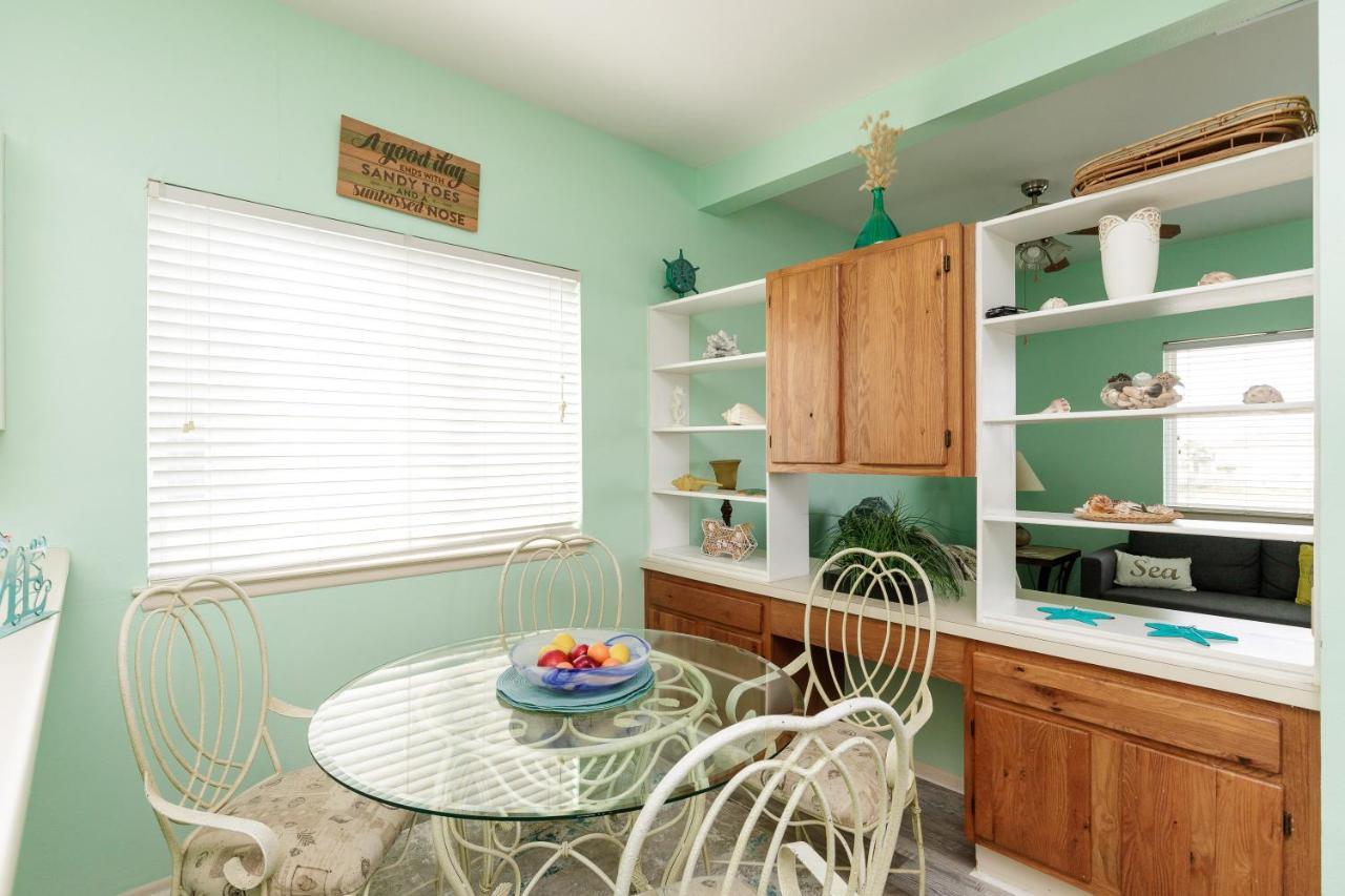 Affordable Family Condo -Walking Distance To Beach By Mustang Island, Sleeps Four, 2025 Traveler Award 科珀斯克里斯蒂 外观 照片